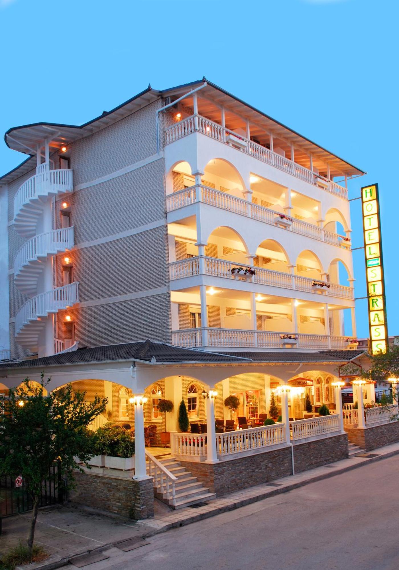 Hotel Strass Paralía Exteriér fotografie