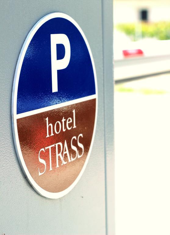 Hotel Strass Paralía Exteriér fotografie